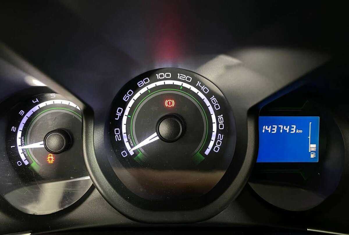 Купить Chevrolet Cruze с пробегом. Фото: #13