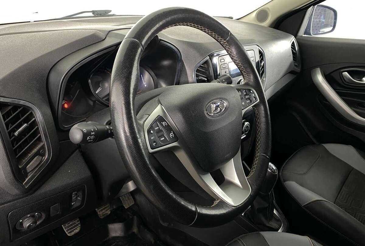 Купить Hyundai Solaris с пробегом. Фото: #11