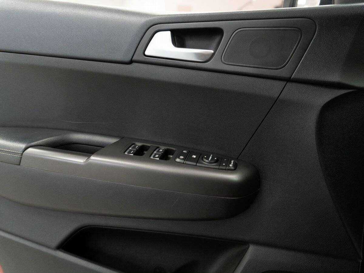Купить Kia Sportage с пробегом. Фото: #12