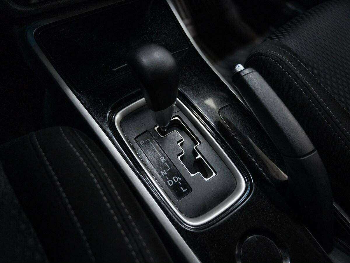 Купить Mitsubishi Outlander с пробегом. Фото: #10