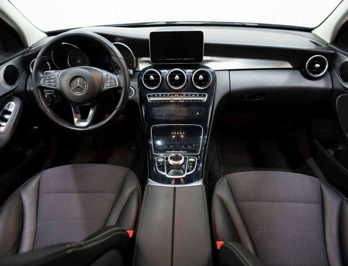 Купить Mercedes-Benz C-Класс с пробегом. Фото: #12