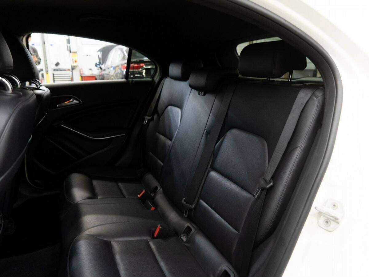 Купить Mercedes-Benz A-Класс с пробегом. Фото: #6