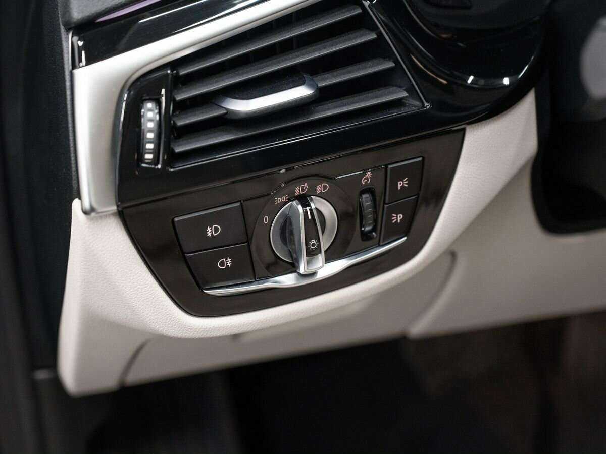 Купить BMW 5 серии с пробегом. Фото: #15