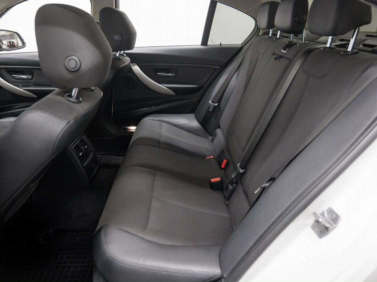 Купить BMW 3 серии с пробегом. Фото: #11