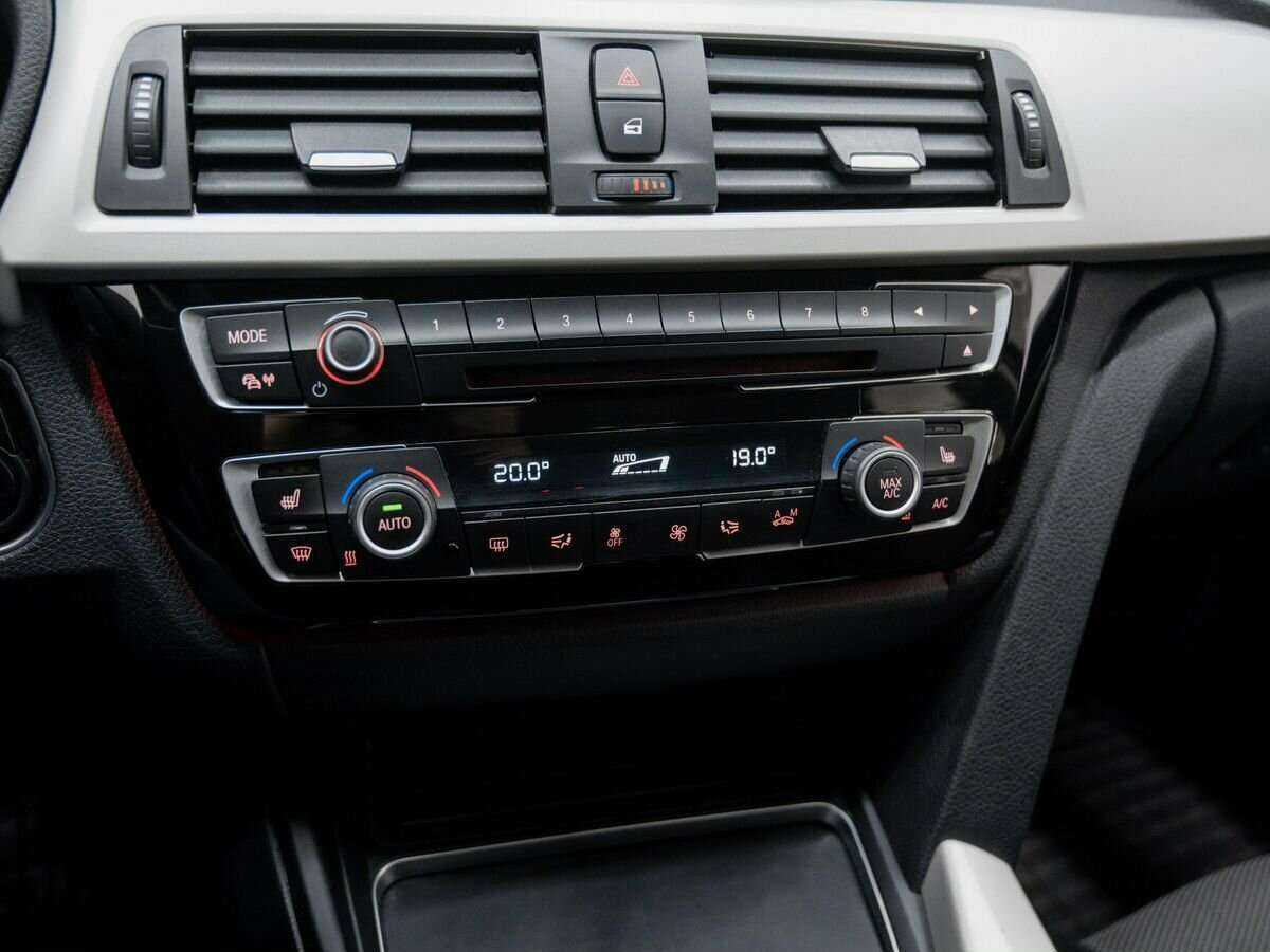 Купить BMW 3 серии с пробегом. Фото: #19