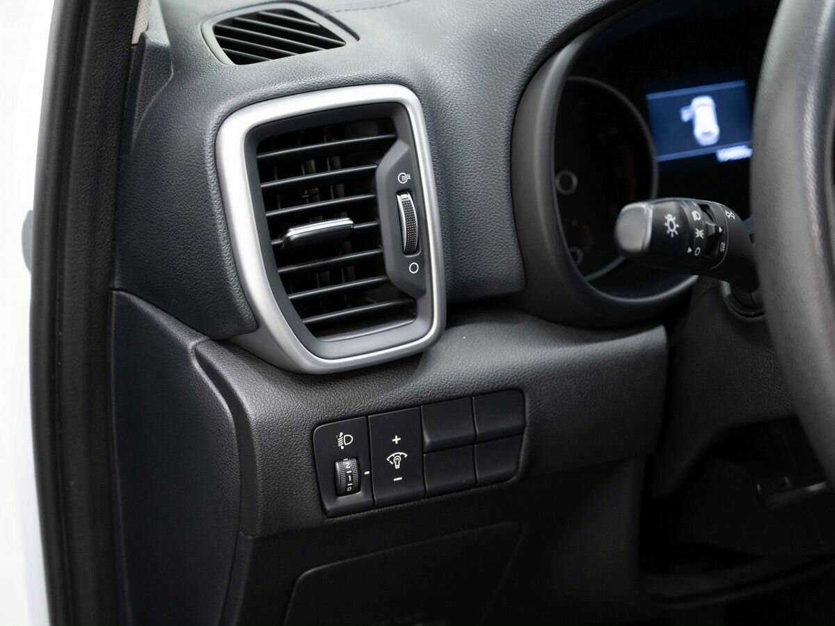 Купить Kia Sportage с пробегом. Фото: #18