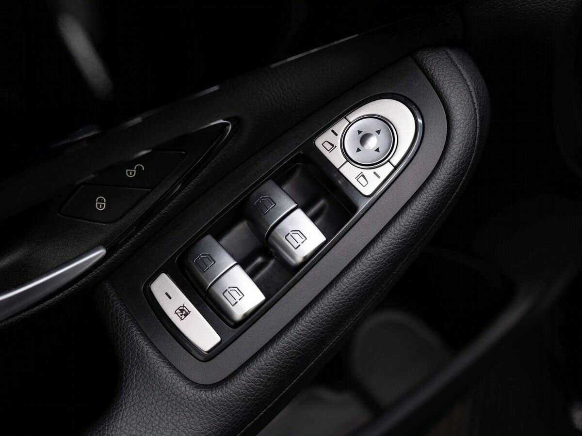 Купить Mercedes-Benz C-Класс с пробегом. Фото: #11