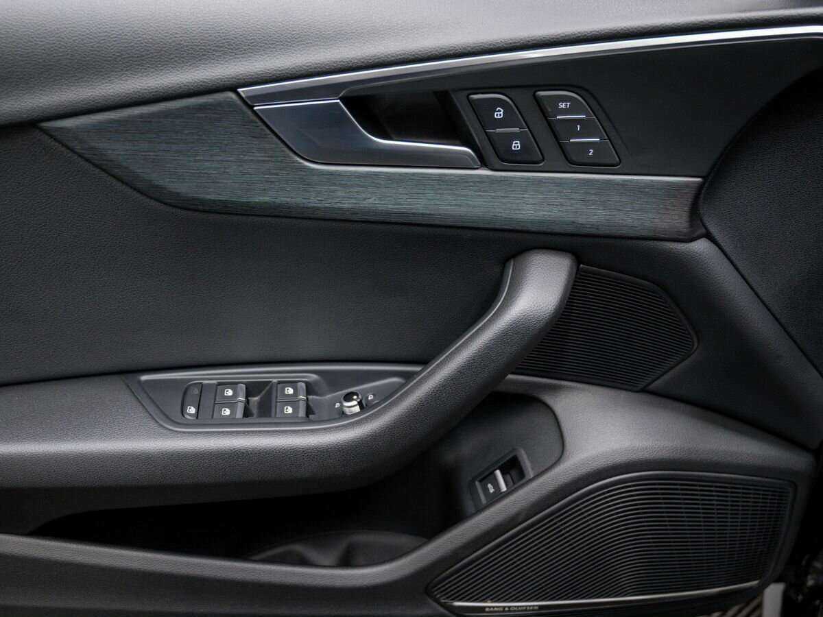 Купить Audi A4 с пробегом. Фото: #14