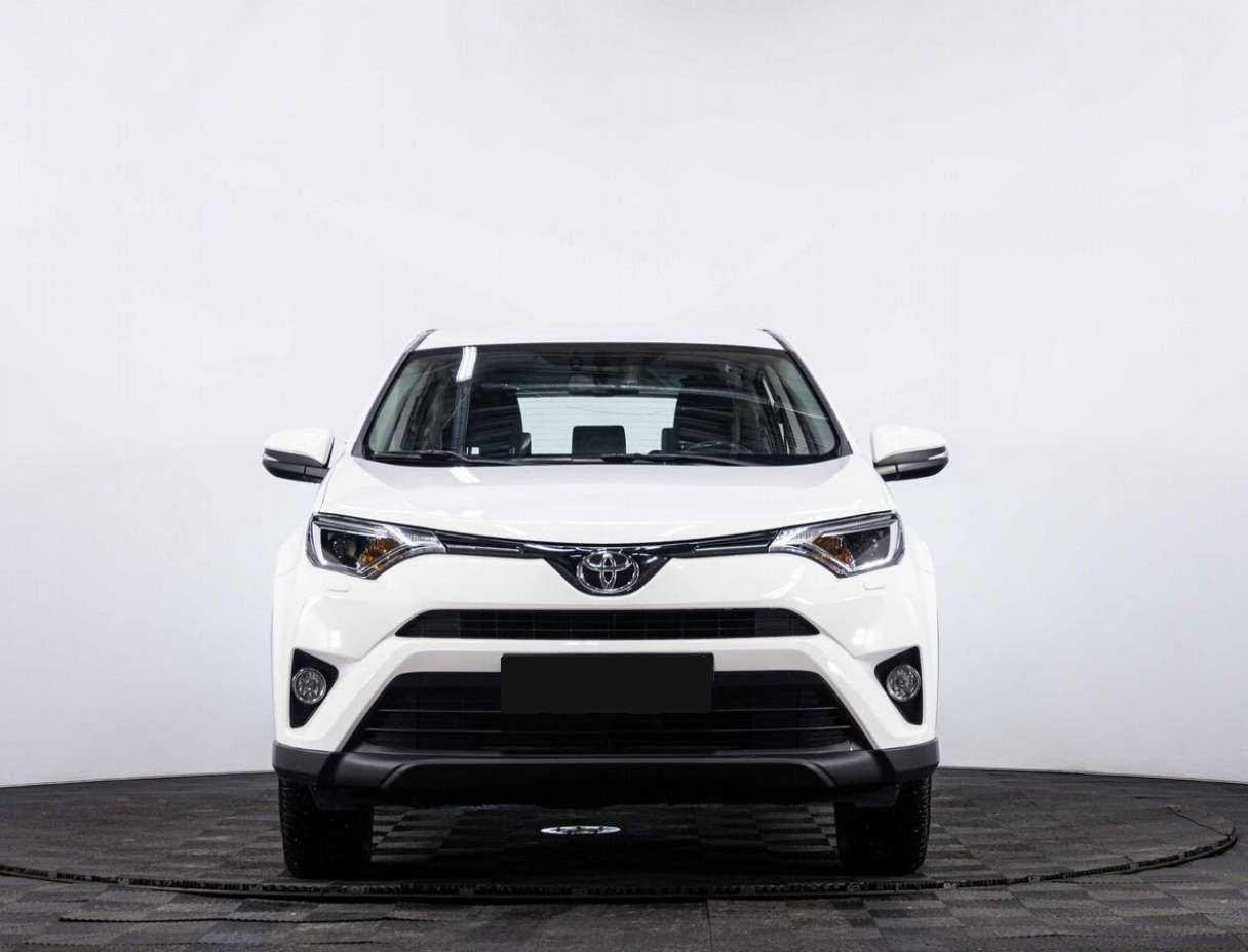 Купить Toyota RAV4 с пробегом. Фото: #1