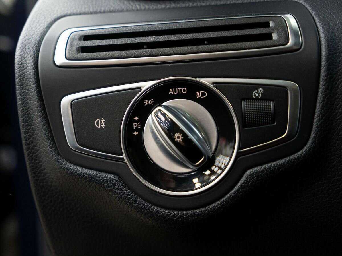 Купить Mercedes-Benz C-Класс с пробегом. Фото: #18