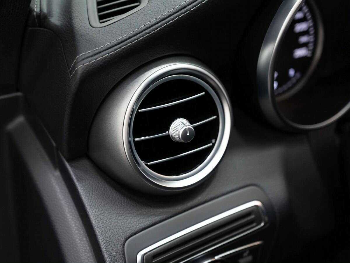 Купить Mercedes-Benz C-Класс с пробегом. Фото: #19