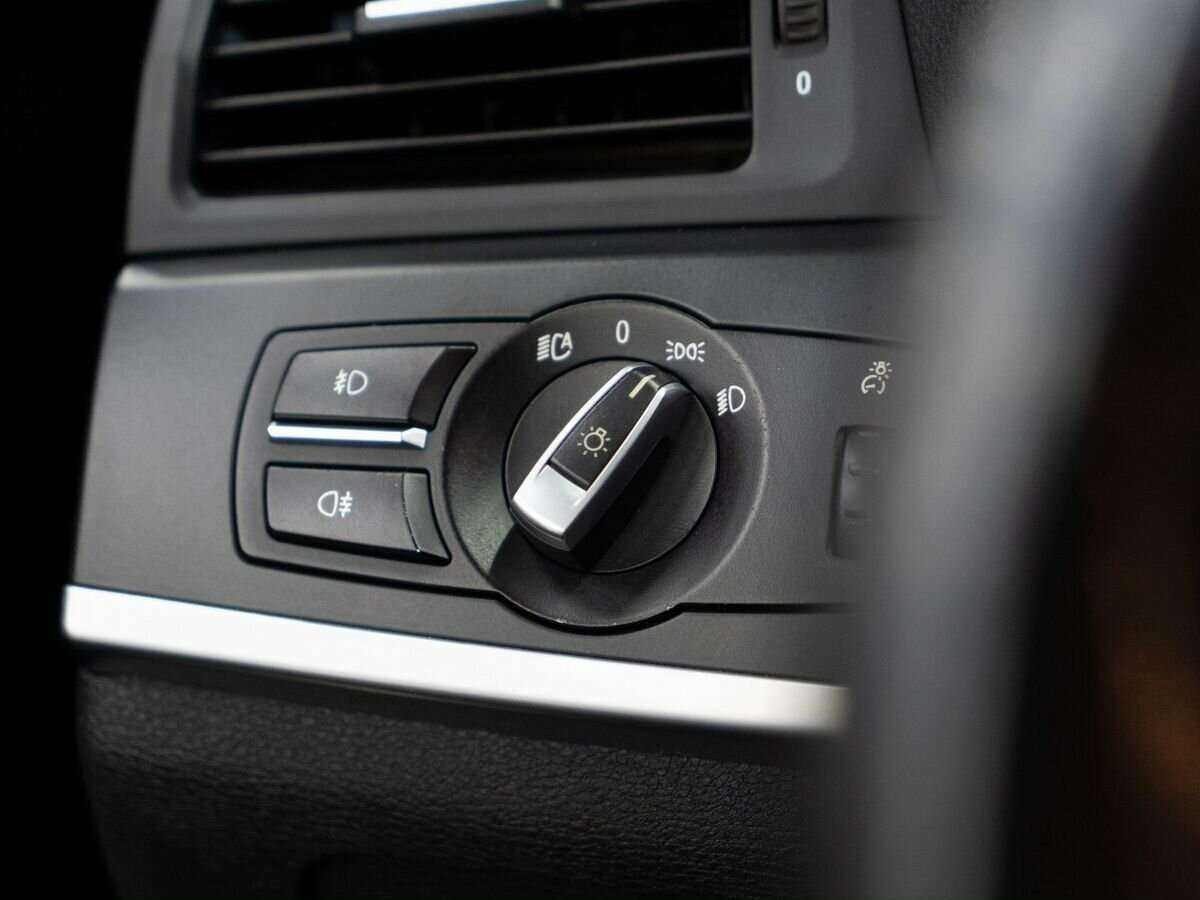 Купить BMW X3 с пробегом. Фото: #17