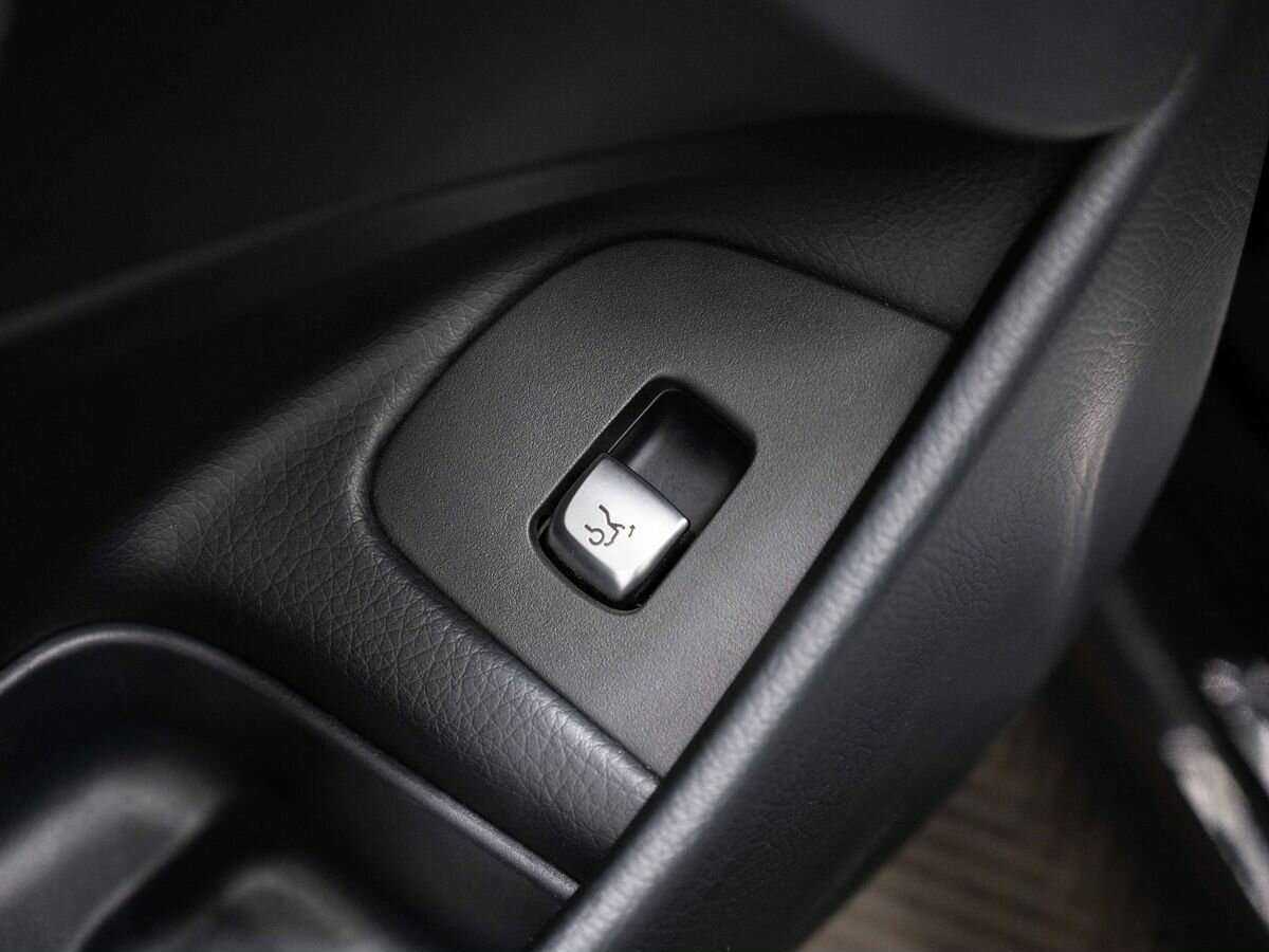 Купить Mercedes-Benz E-Класс с пробегом. Фото: #19