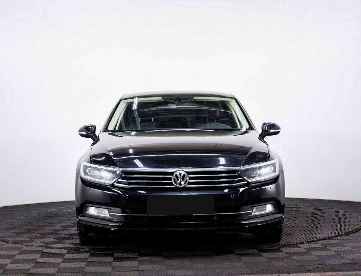 Купить Volkswagen Passat с пробегом. Фото: #1