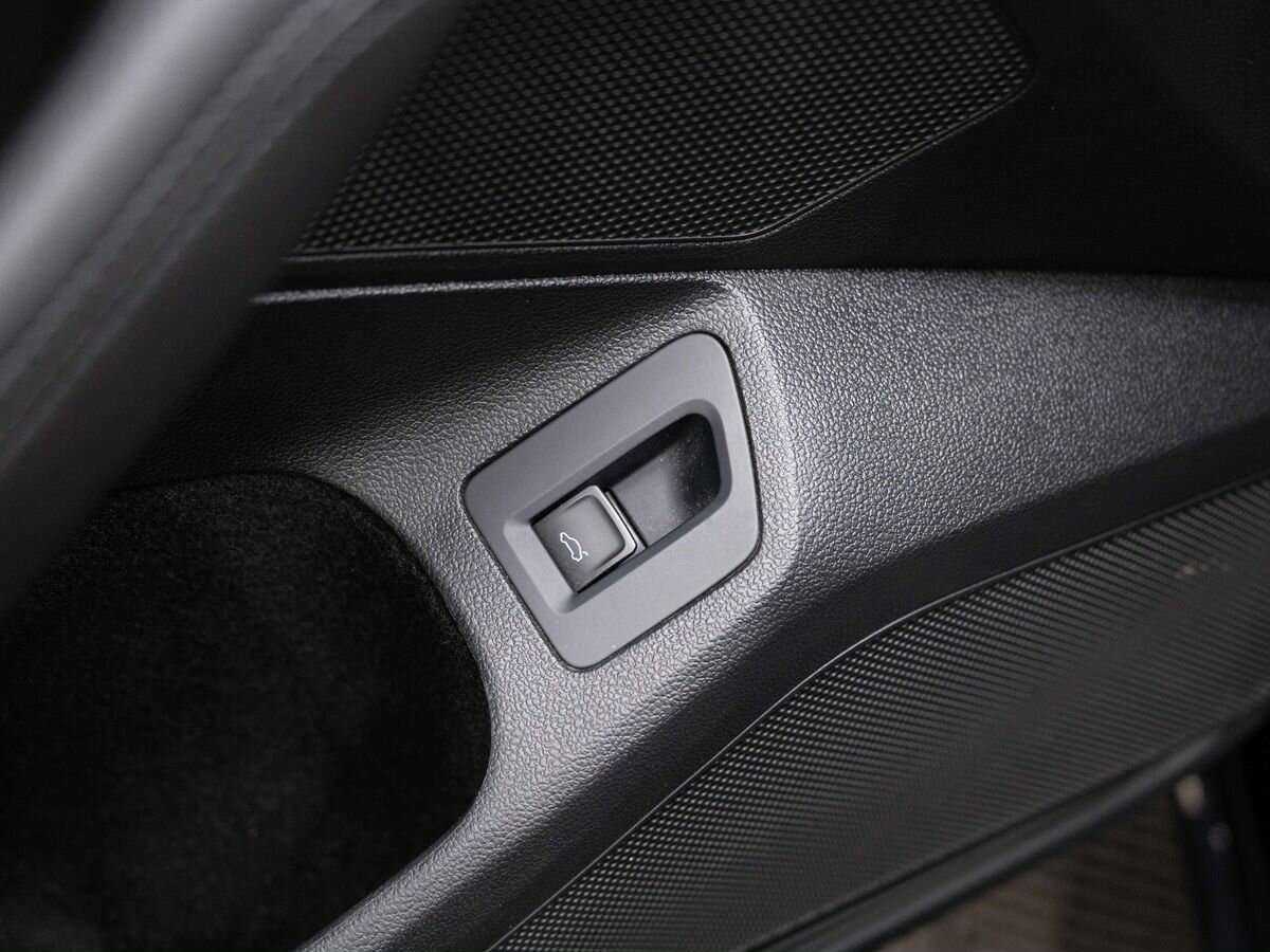 Купить Volkswagen Passat с пробегом. Фото: #23