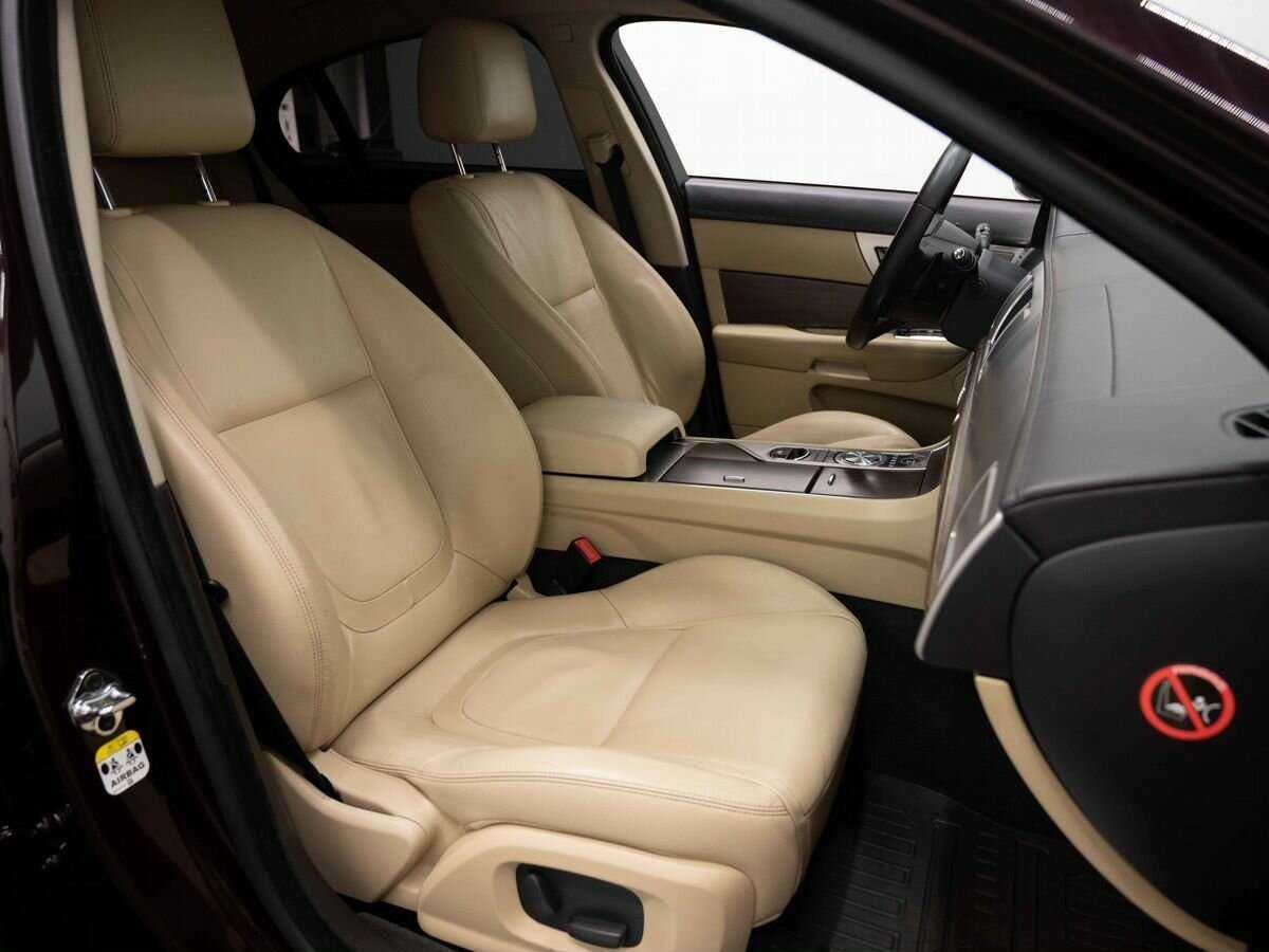 Купить Jaguar XF с пробегом. Фото: #14