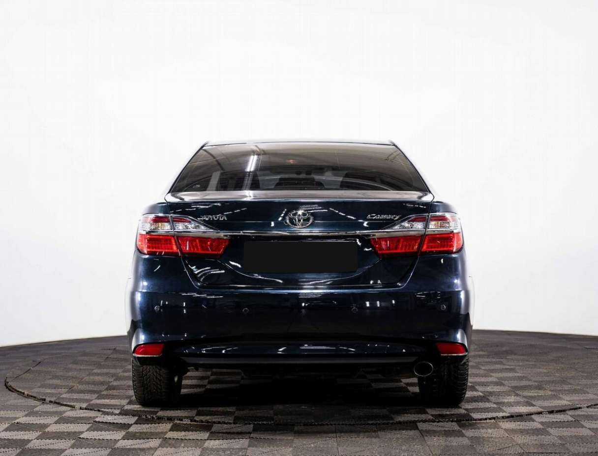 Купить Toyota Camry с пробегом. Фото: #4