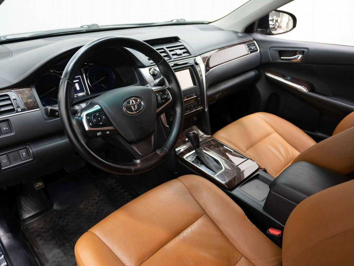 Купить Toyota Camry с пробегом. Фото: #6