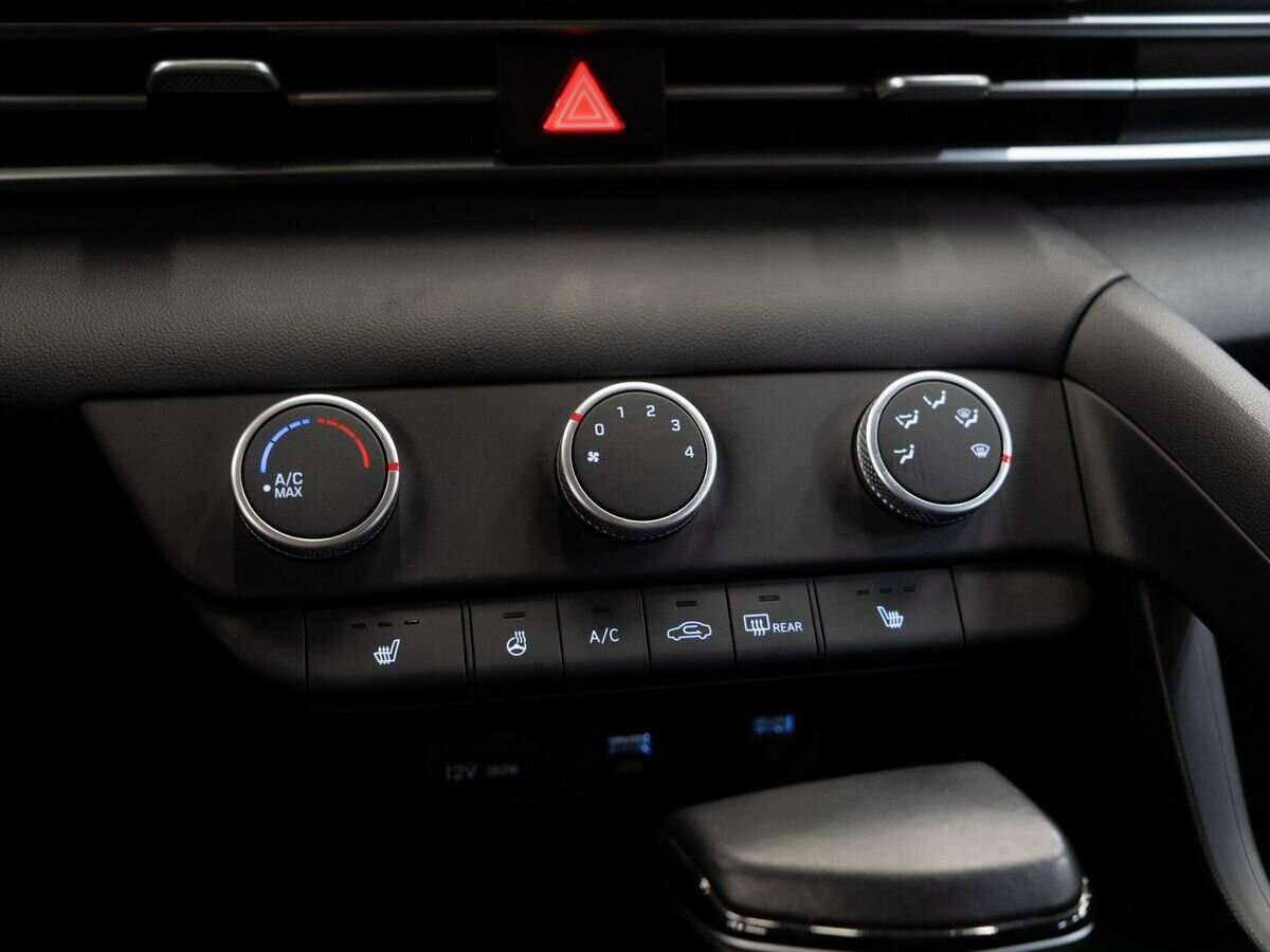 Купить Hyundai Elantra с пробегом. Фото: #10