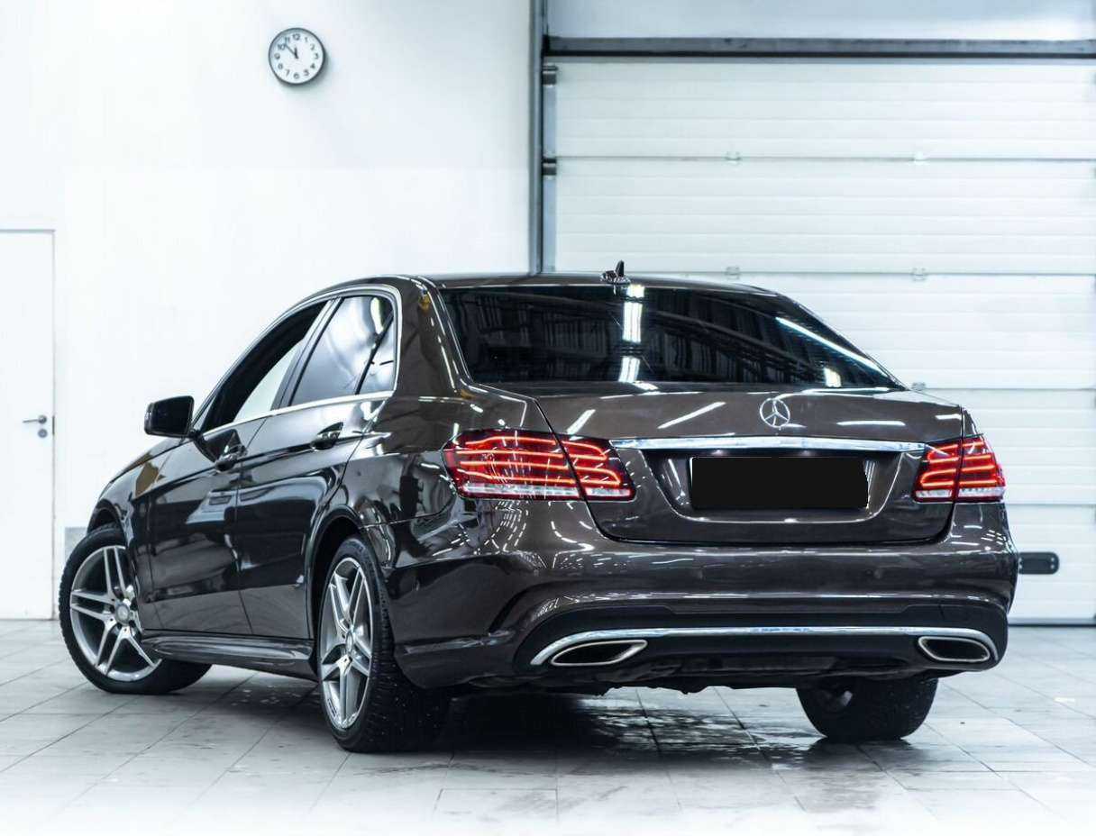 Купить Mercedes-Benz E-Класс с пробегом. Фото: #3