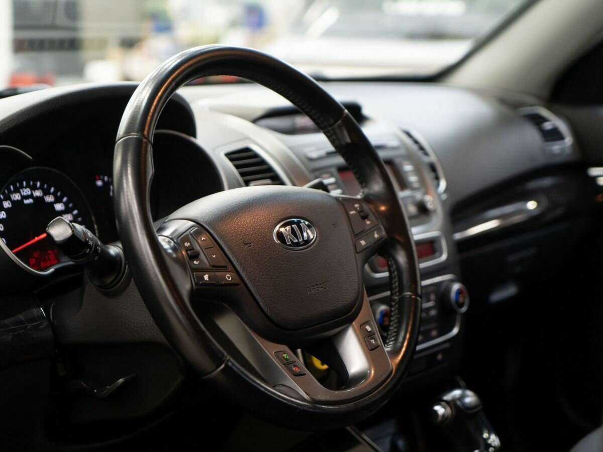 Купить Kia Sorento с пробегом. Фото: #4