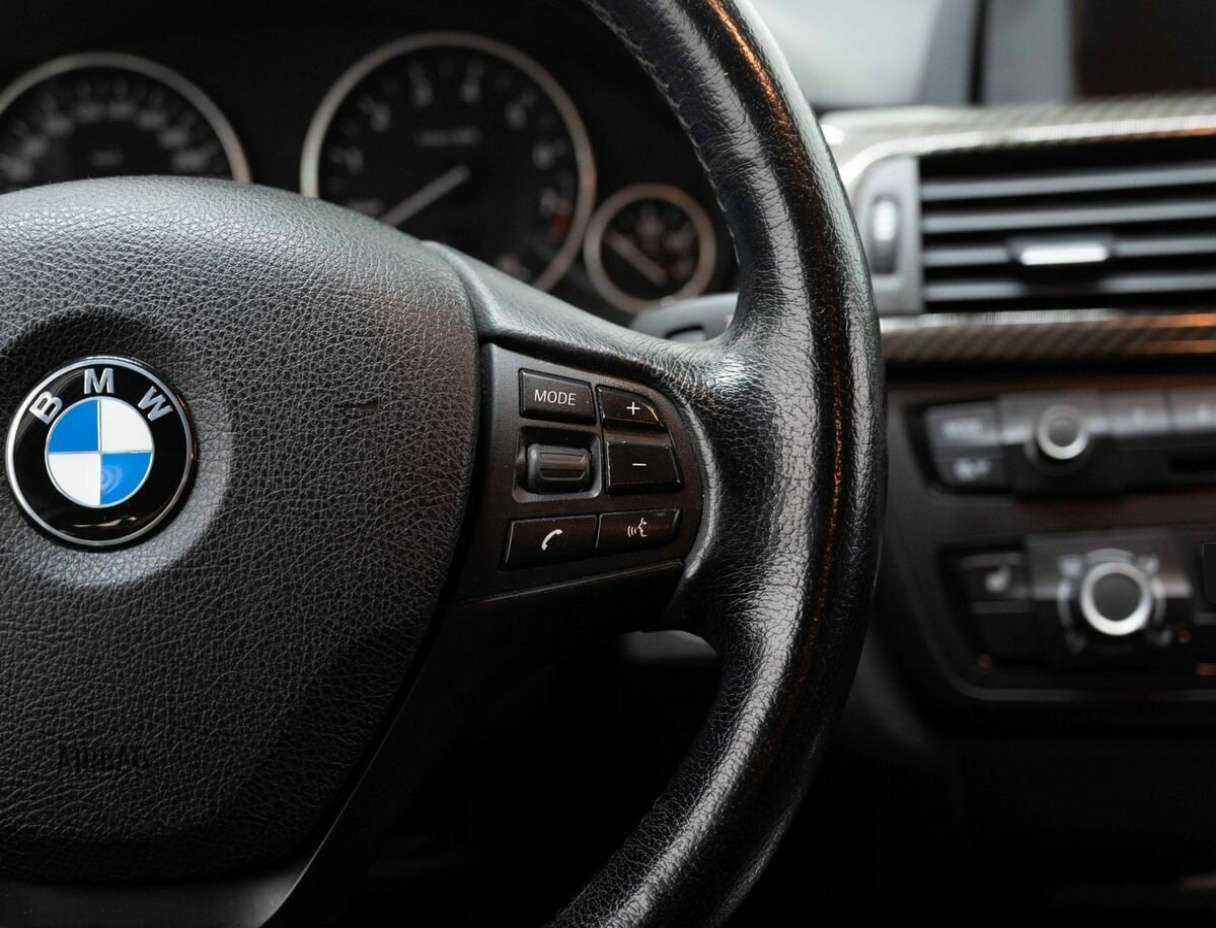 Купить BMW 3 серии с пробегом. Фото: #13