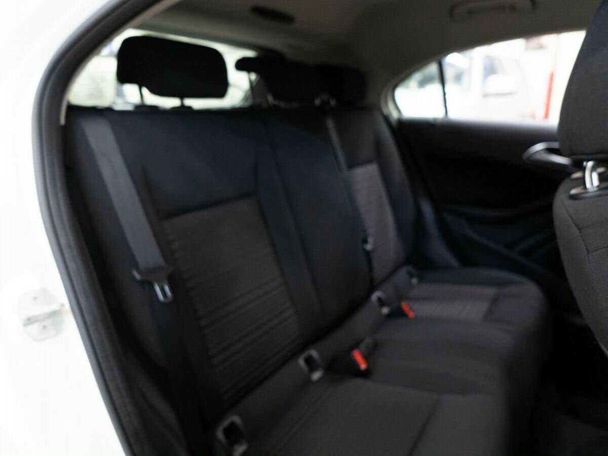 Купить Mercedes-Benz A-Класс с пробегом. Фото: #7