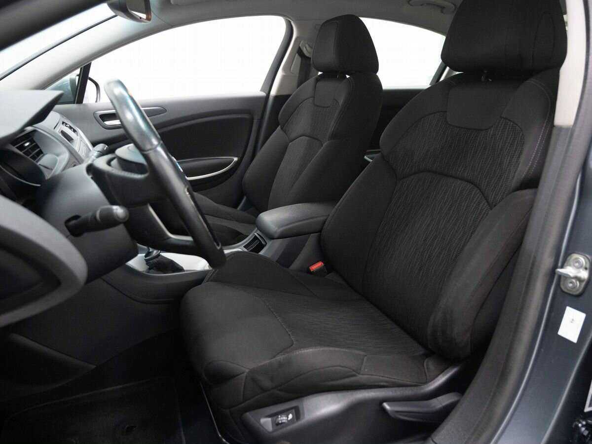 Купить Citroen C5 с пробегом. Фото: #7