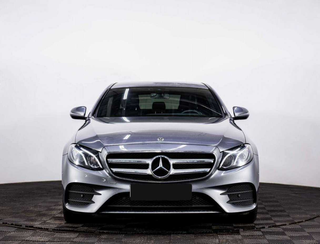 Купить Mercedes-Benz E-Класс с пробегом. Фото: #1