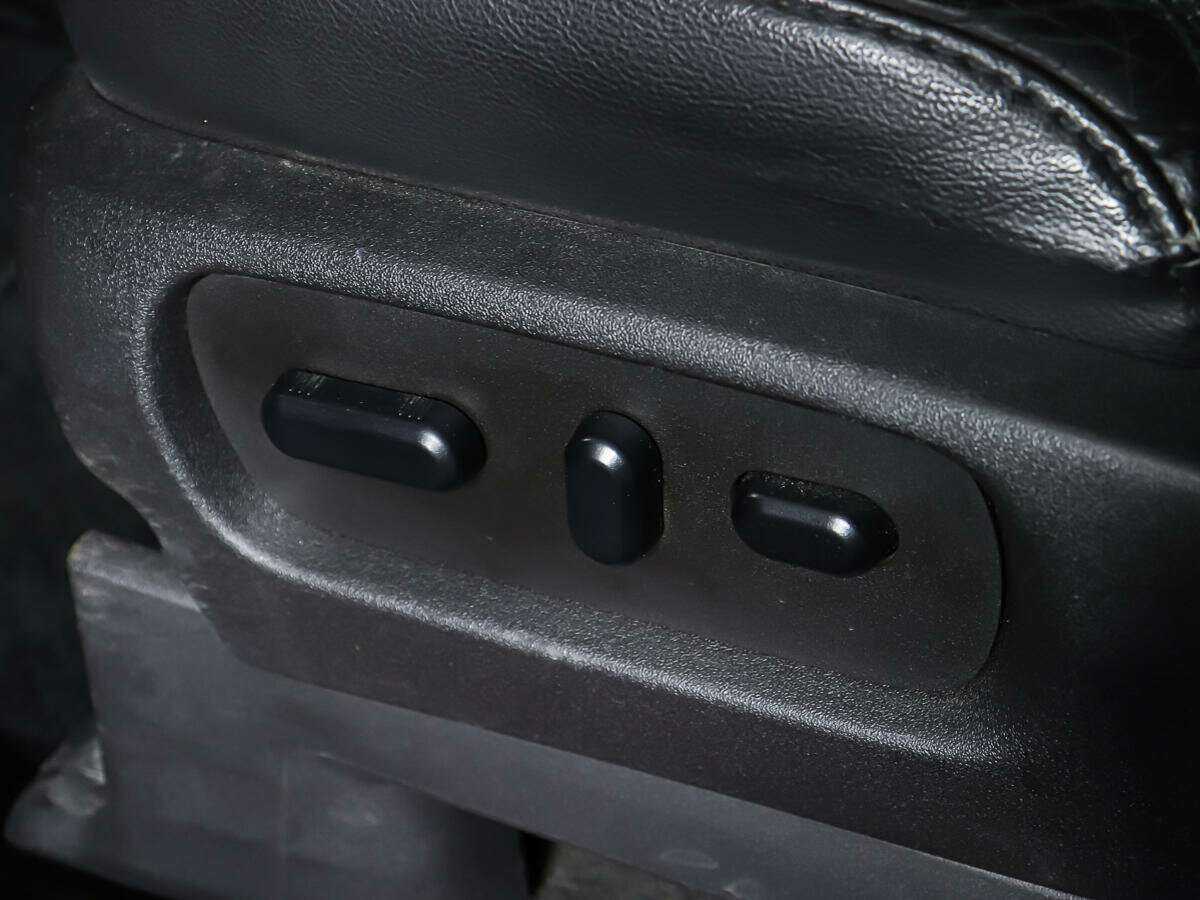 Купить Ford Explorer с пробегом. Фото: #17