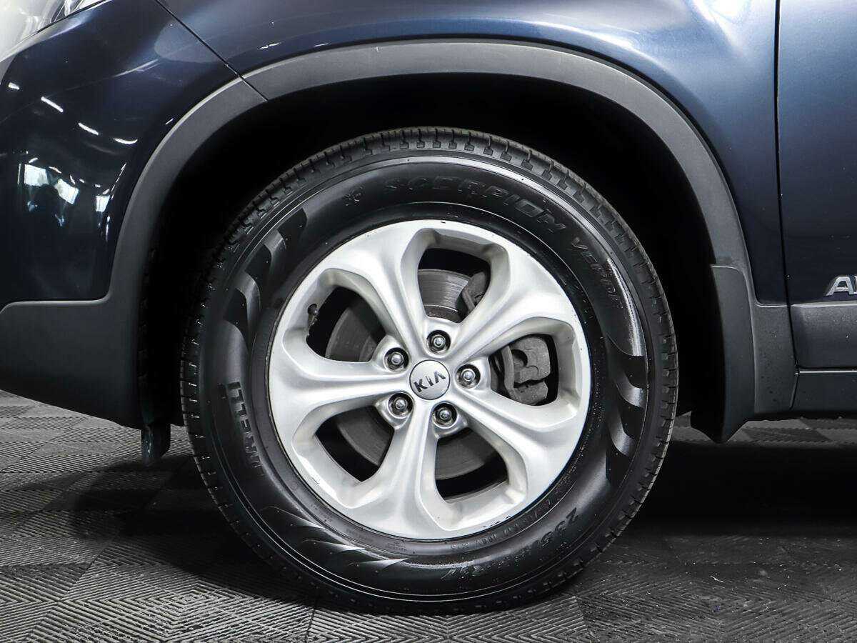 Купить Kia Sorento с пробегом. Фото: #20