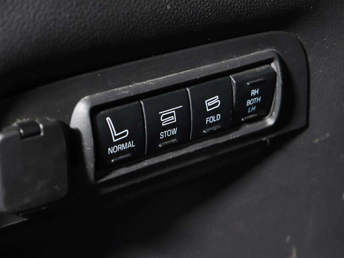 Купить Ford Explorer с пробегом. Фото: #19