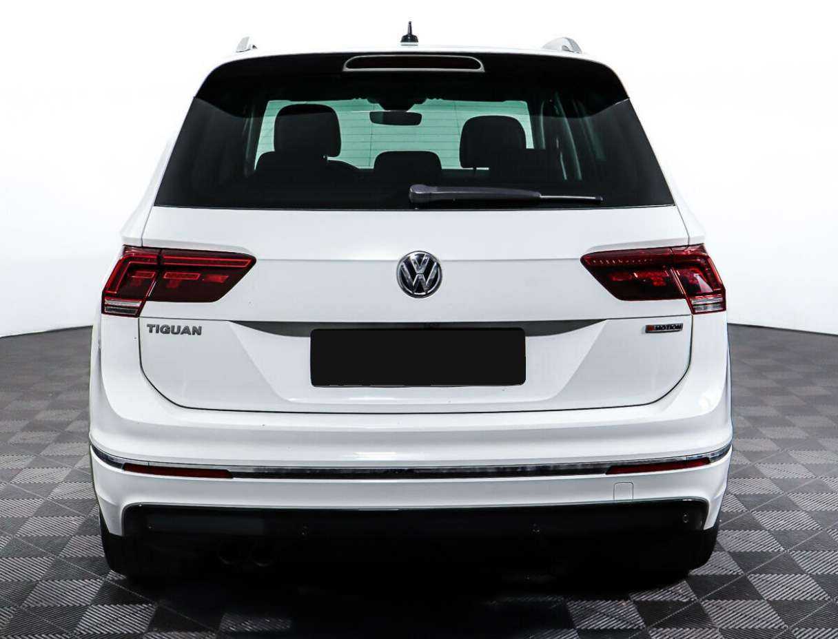 Купить Volkswagen Tiguan с пробегом. Фото: #5