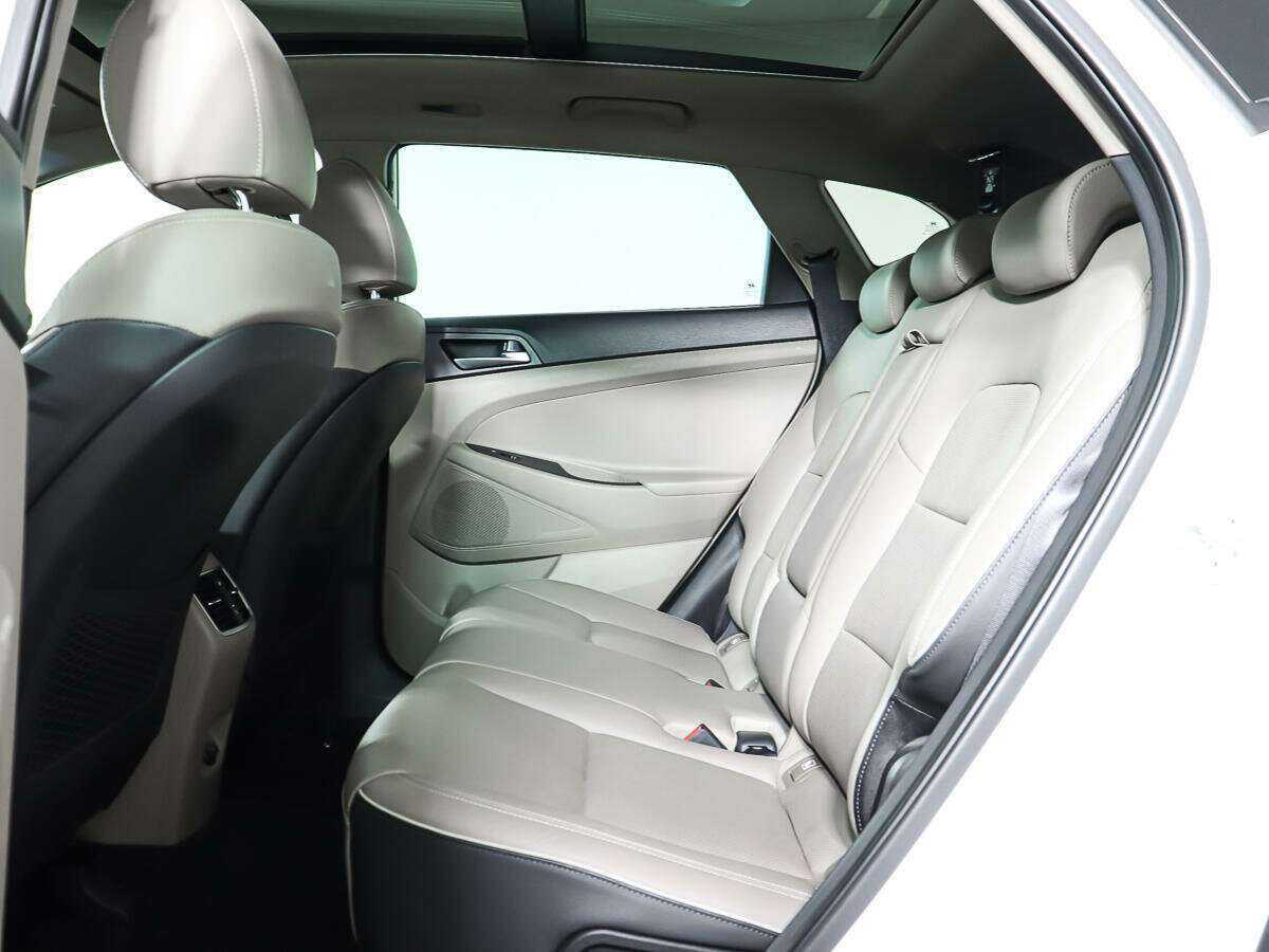 Купить Hyundai Tucson с пробегом. Фото: #10