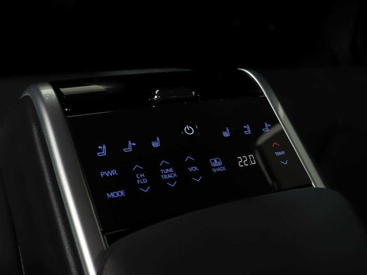 Купить Toyota Camry с пробегом. Фото: #14