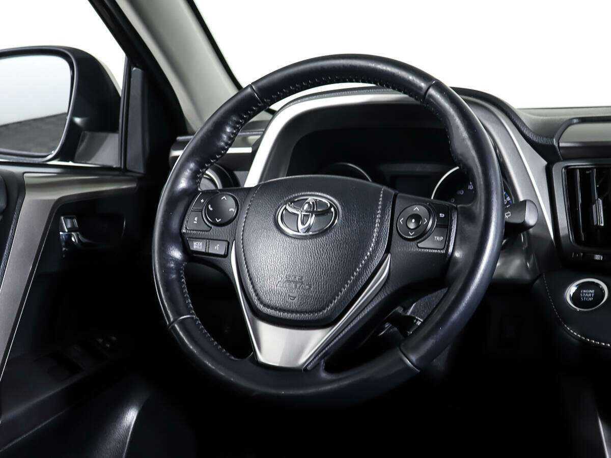 Купить Toyota RAV4 с пробегом. Фото: #13