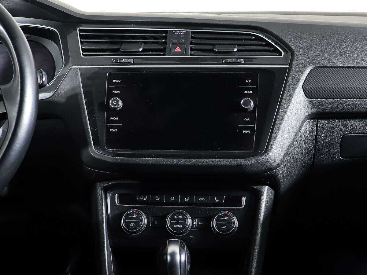 Купить Volkswagen Tiguan с пробегом. Фото: #12