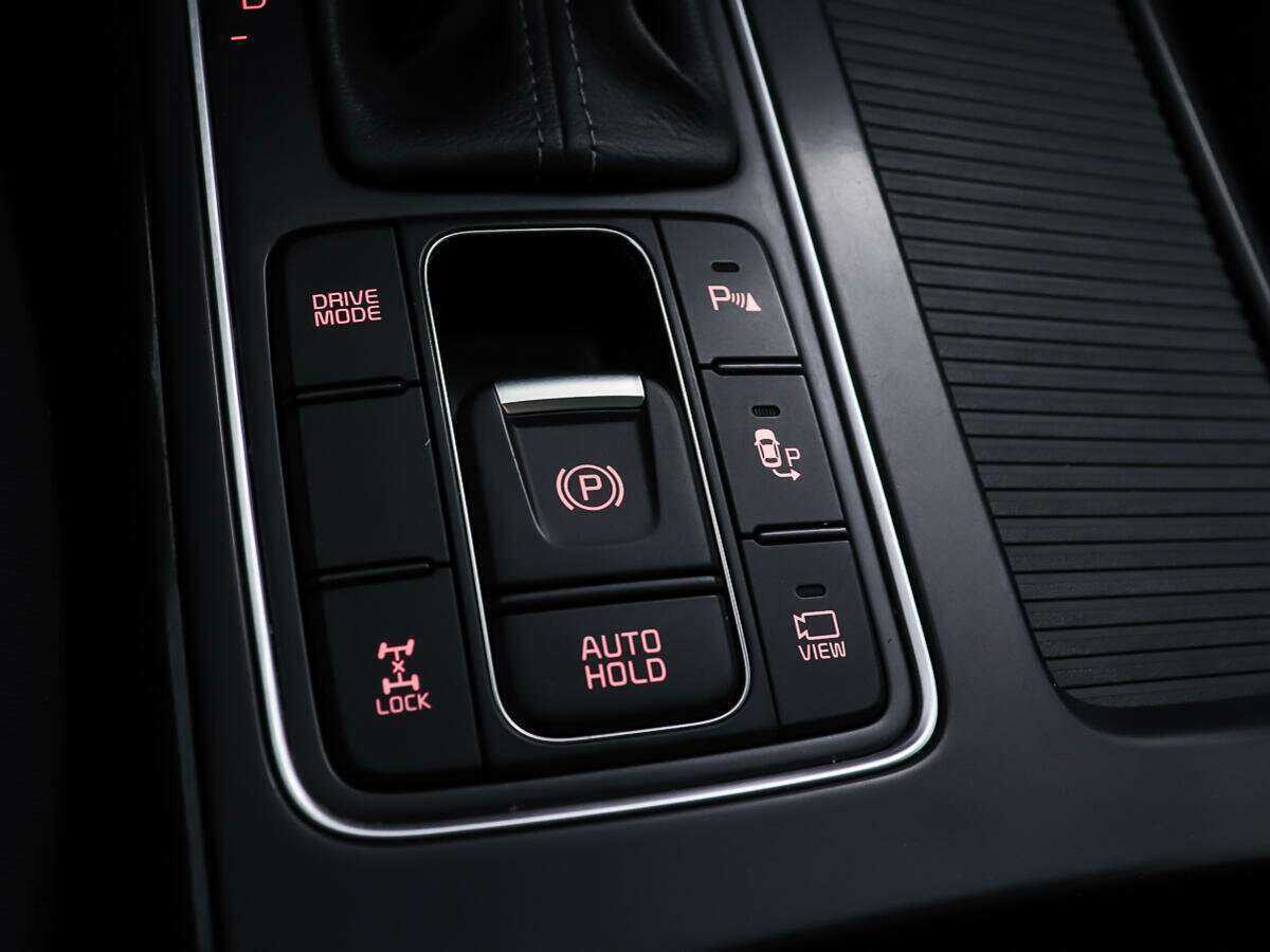 Купить Kia Sorento с пробегом. Фото: #24