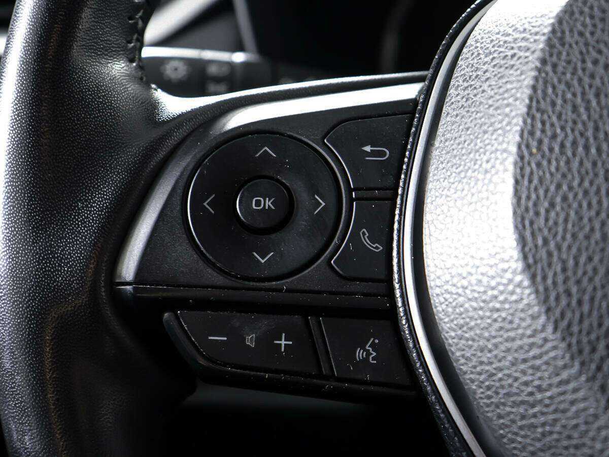 Купить Toyota RAV4 с пробегом. Фото: #16