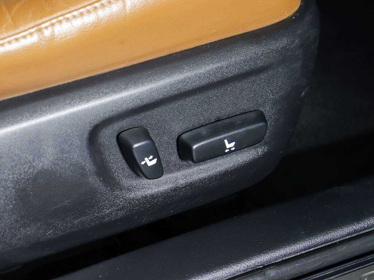 Купить Toyota Camry с пробегом. Фото: #14