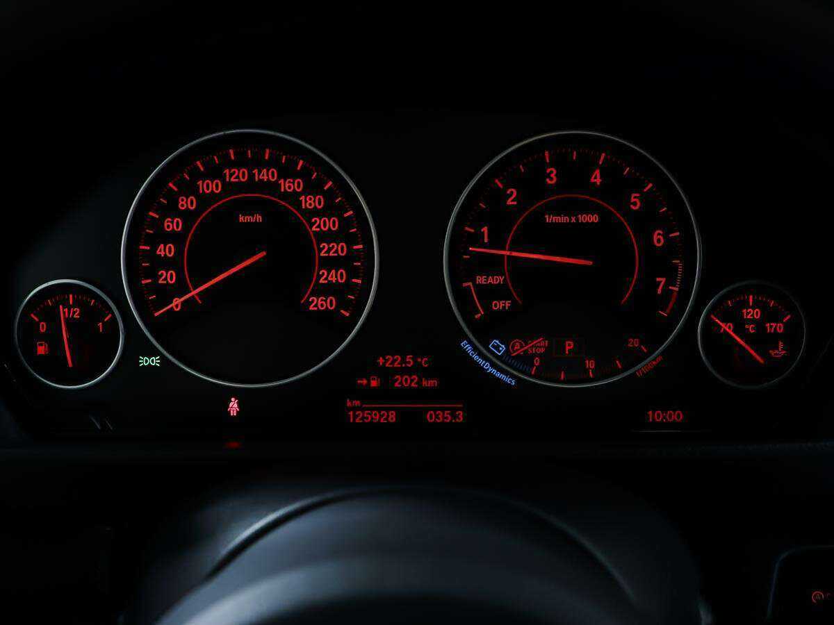 Купить BMW 3 серии с пробегом. Фото: #13