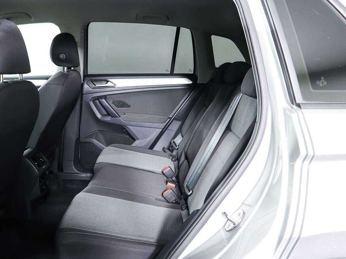 Купить Volkswagen Tiguan с пробегом. Фото: #8