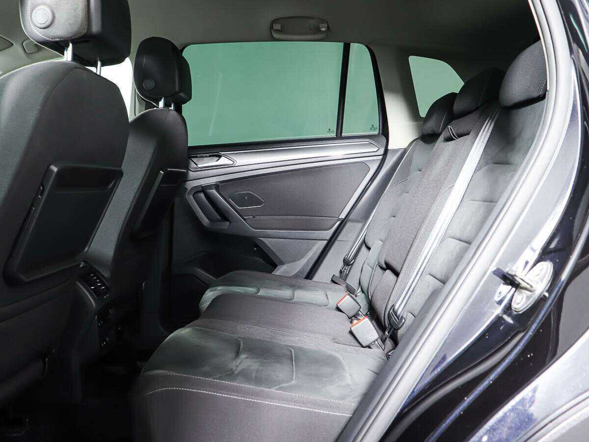 Купить Volkswagen Tiguan с пробегом. Фото: #9