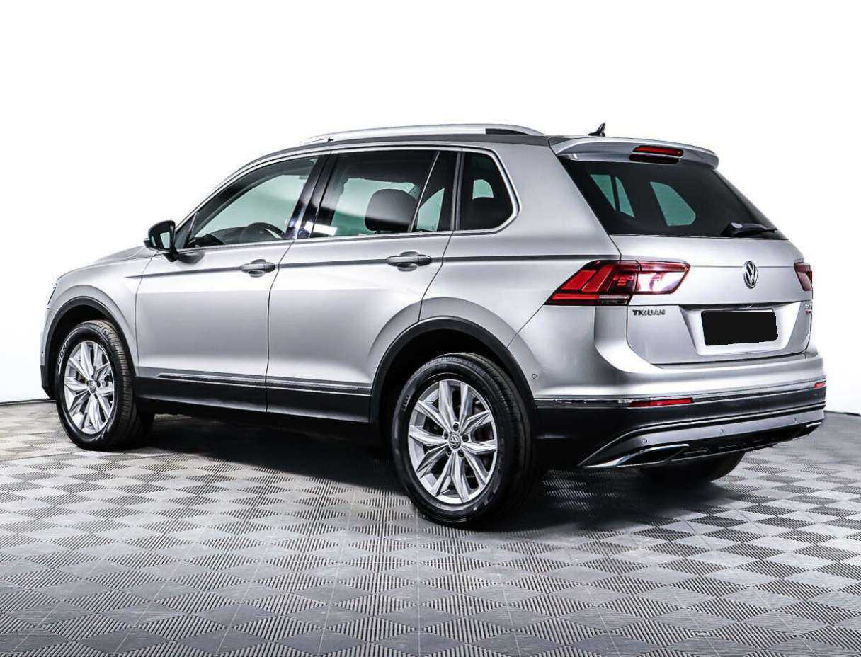 Купить Volkswagen Tiguan с пробегом. Фото: #6