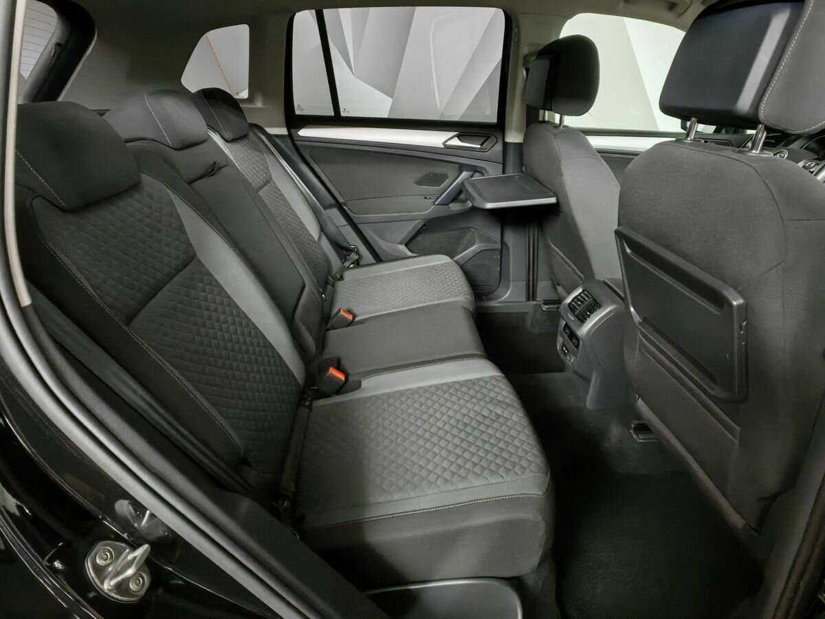 Купить Volkswagen Tiguan с пробегом. Фото: #11