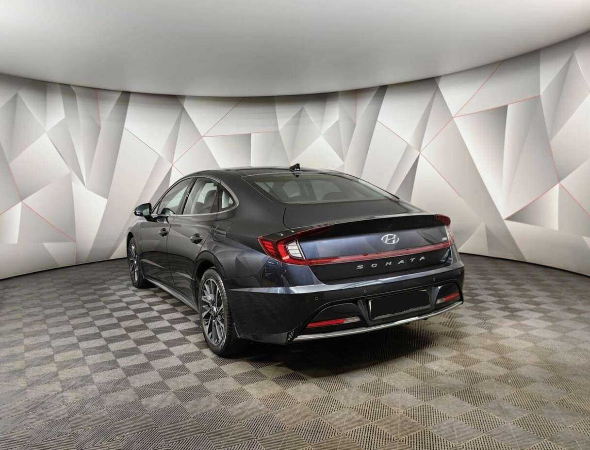 Купить Hyundai Sonata с пробегом. Фото: #3