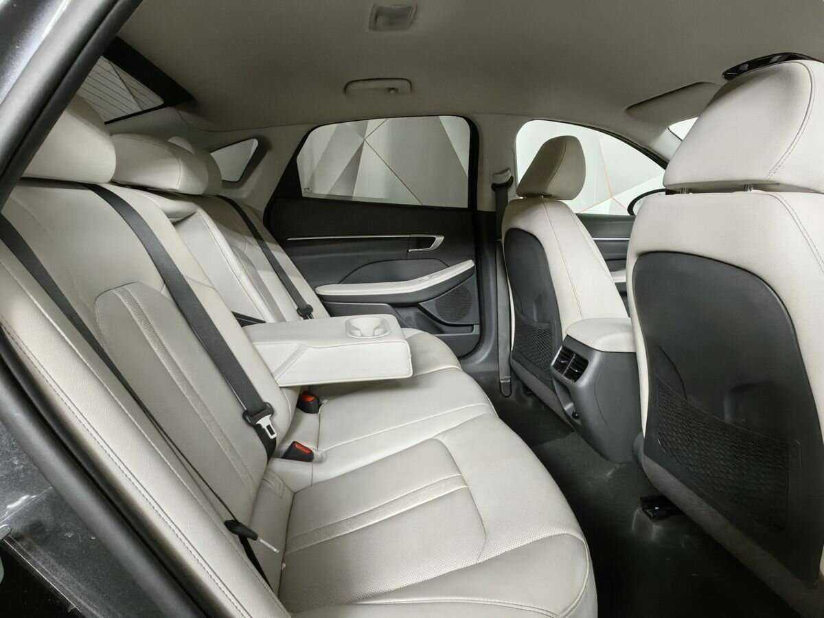 Купить Hyundai Sonata с пробегом. Фото: #12