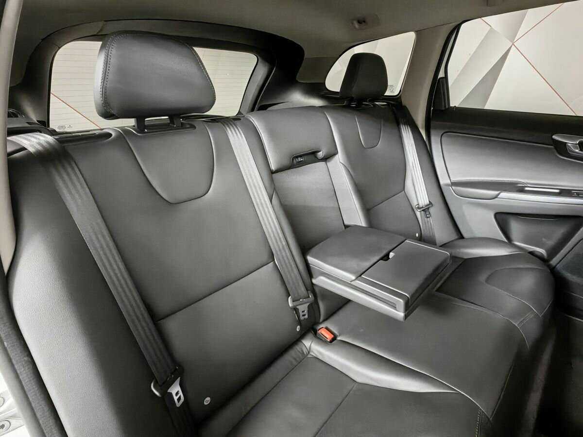 Купить Volvo XC60 с пробегом. Фото: #11
