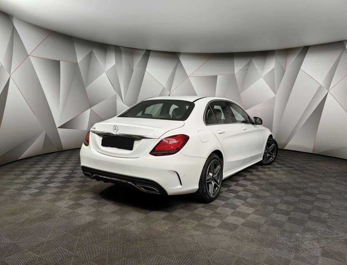 Купить Mercedes-Benz C-Класс с пробегом. Фото: #1