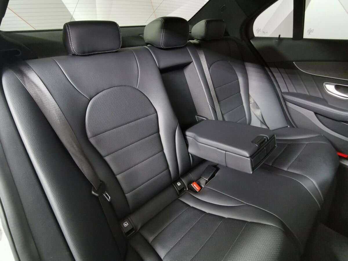 Купить Mercedes-Benz C-Класс с пробегом. Фото: #12